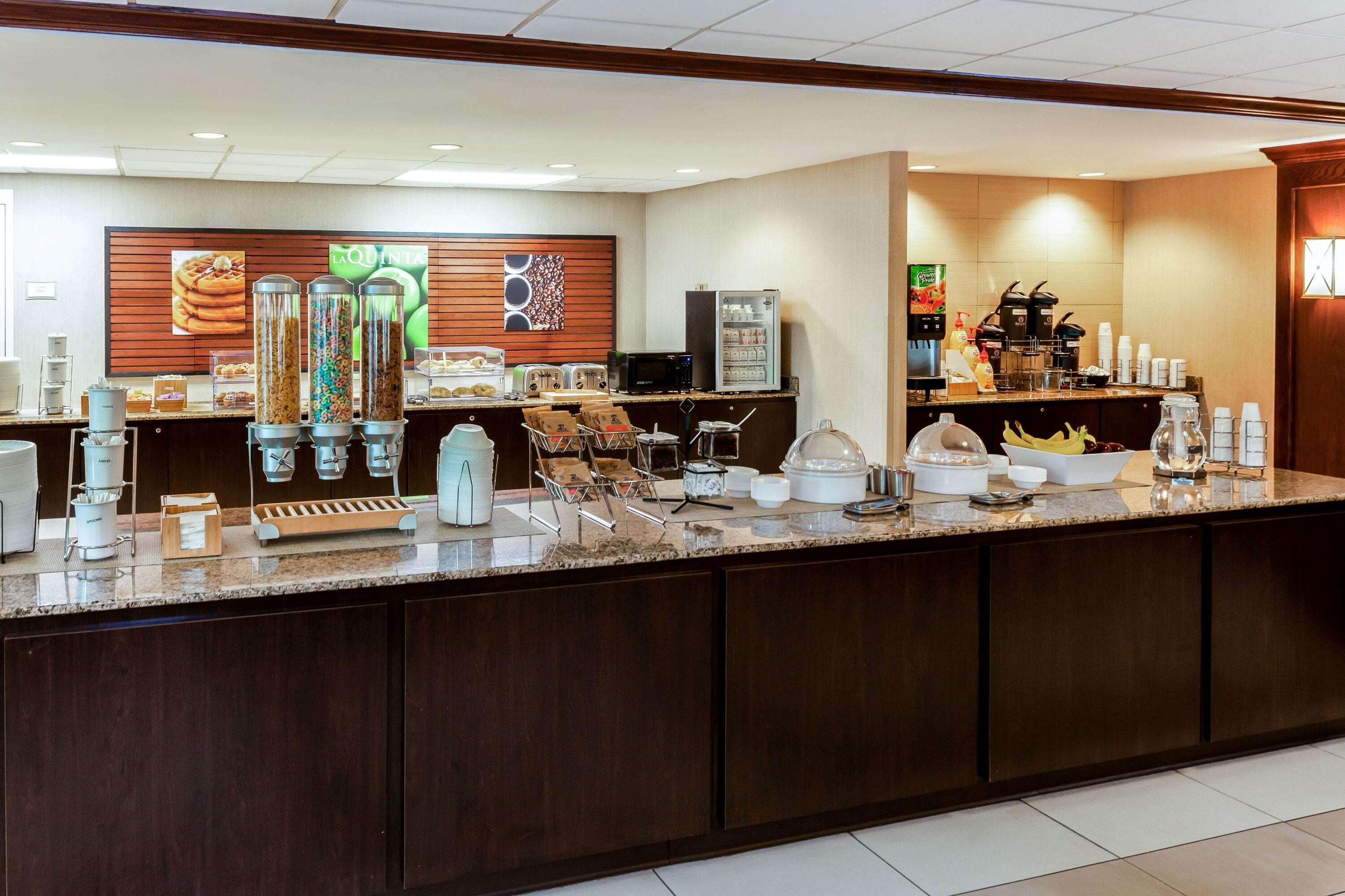 Glendale La Quinta By Wyndham Milwaukee Bayshore Area מראה חיצוני תמונה