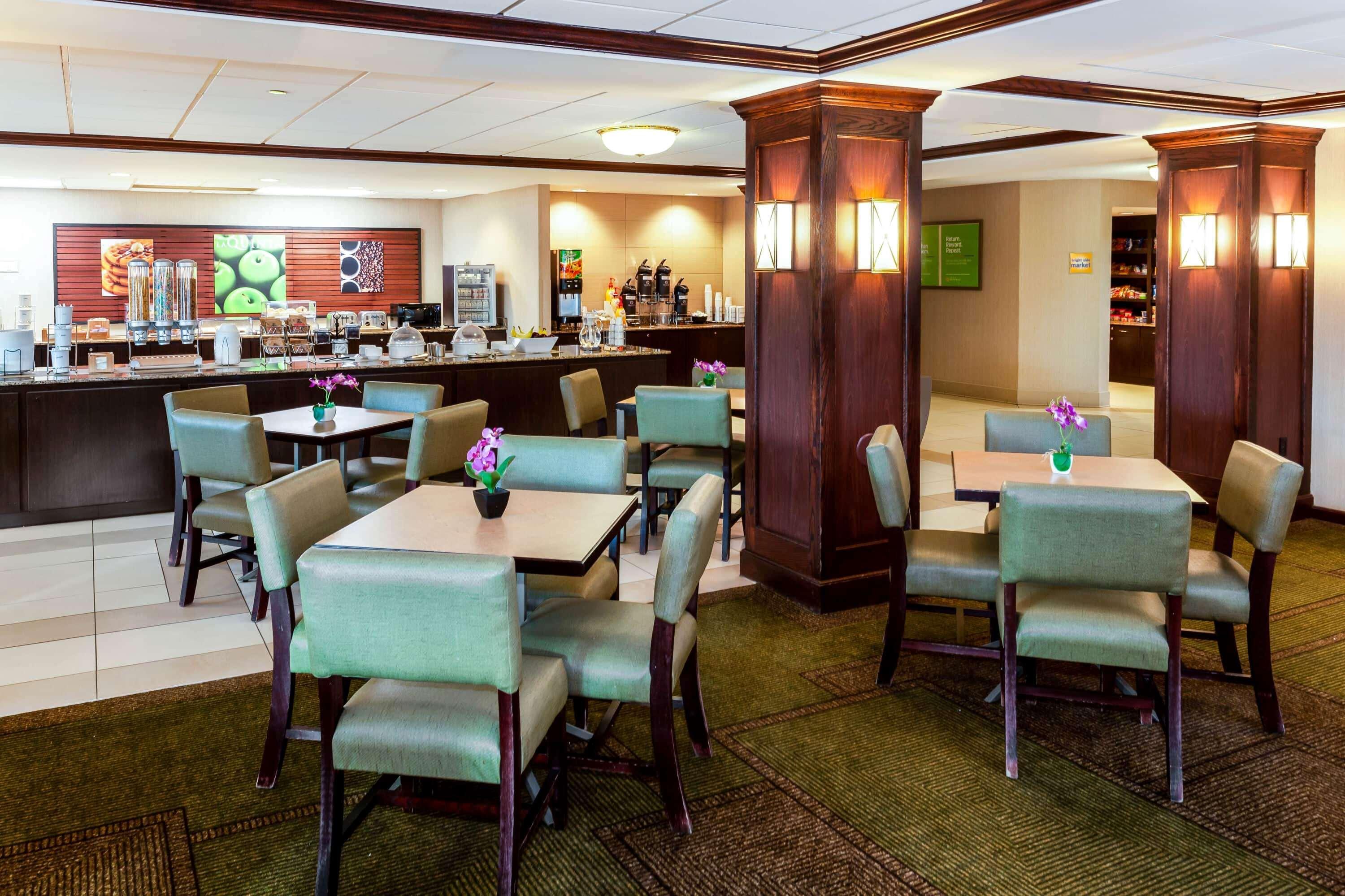 Glendale La Quinta By Wyndham Milwaukee Bayshore Area מראה חיצוני תמונה