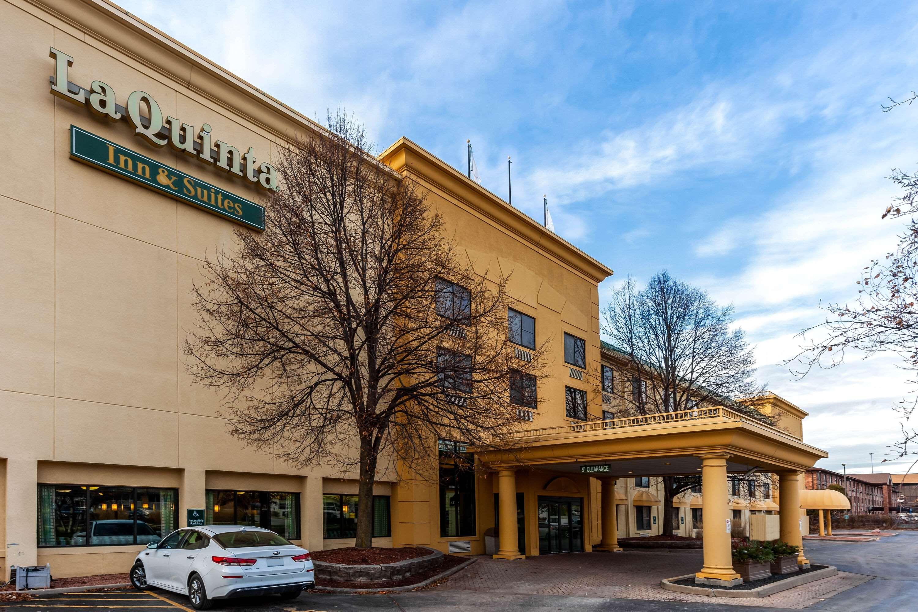 Glendale La Quinta By Wyndham Milwaukee Bayshore Area מראה חיצוני תמונה