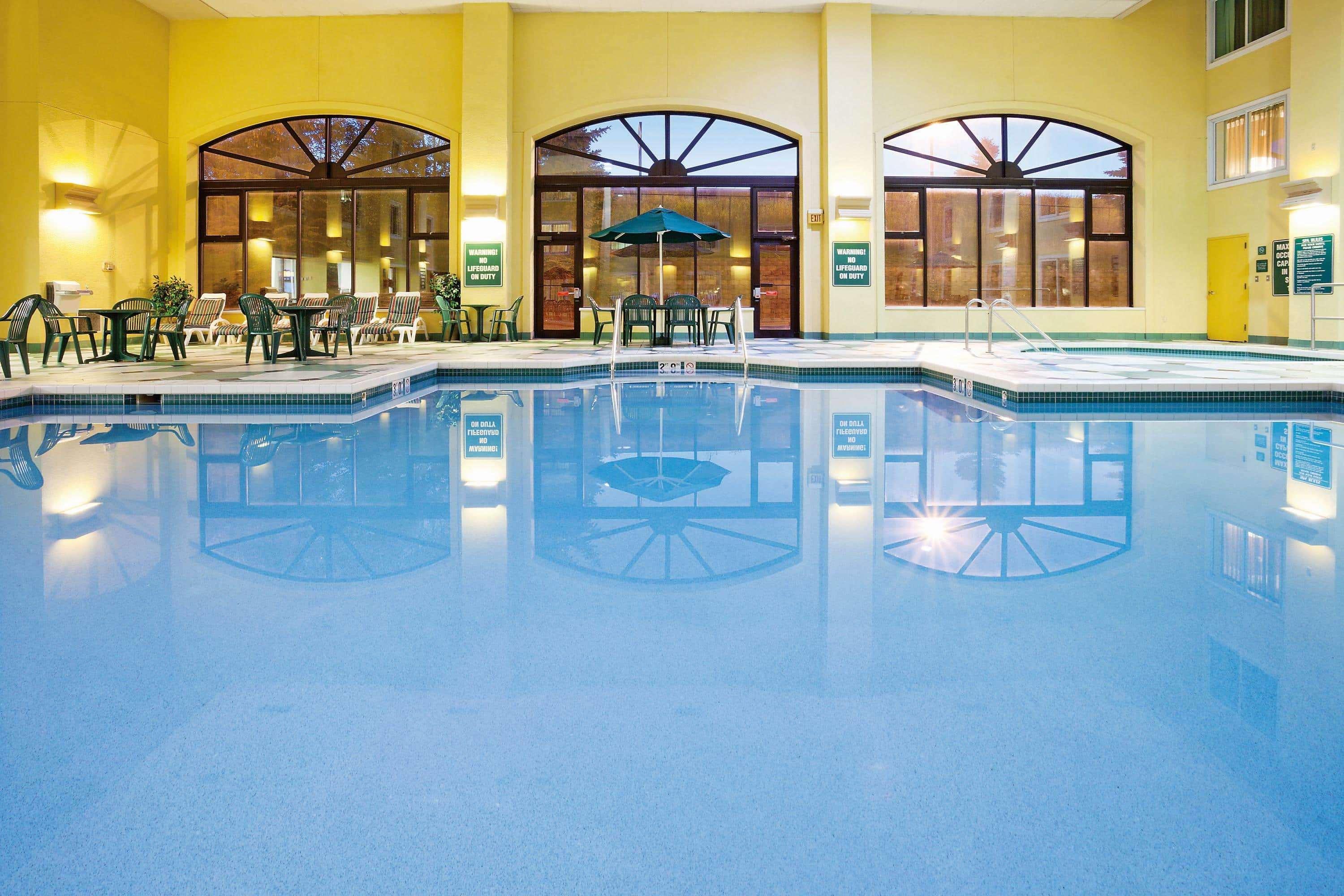 Glendale La Quinta By Wyndham Milwaukee Bayshore Area מראה חיצוני תמונה