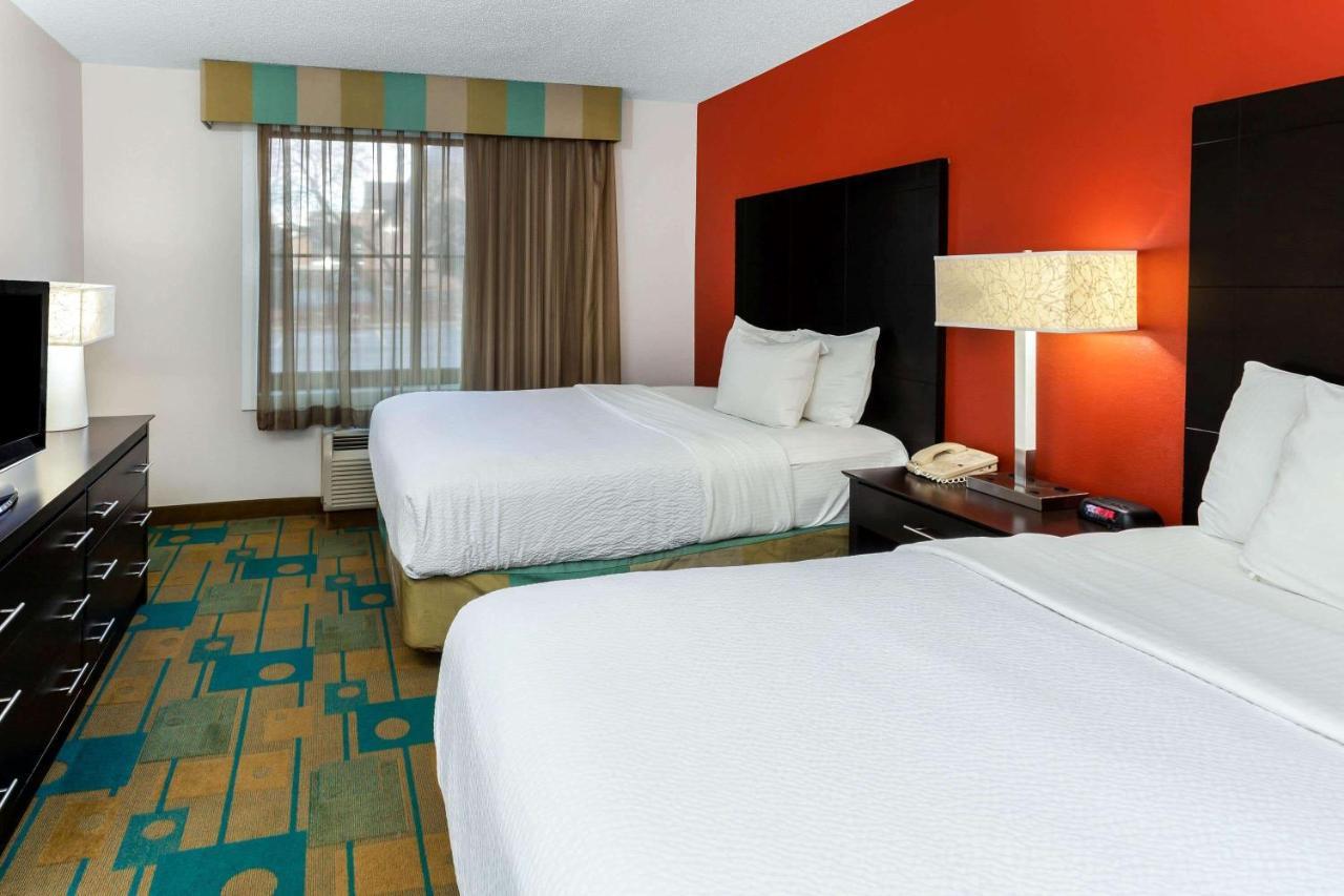 Glendale La Quinta By Wyndham Milwaukee Bayshore Area מראה חיצוני תמונה